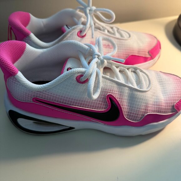 Girl's Nike Air Max Nova